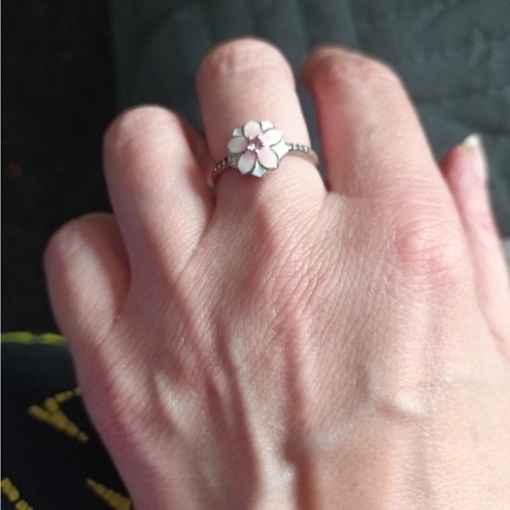 Elegant Pink Flower Ring